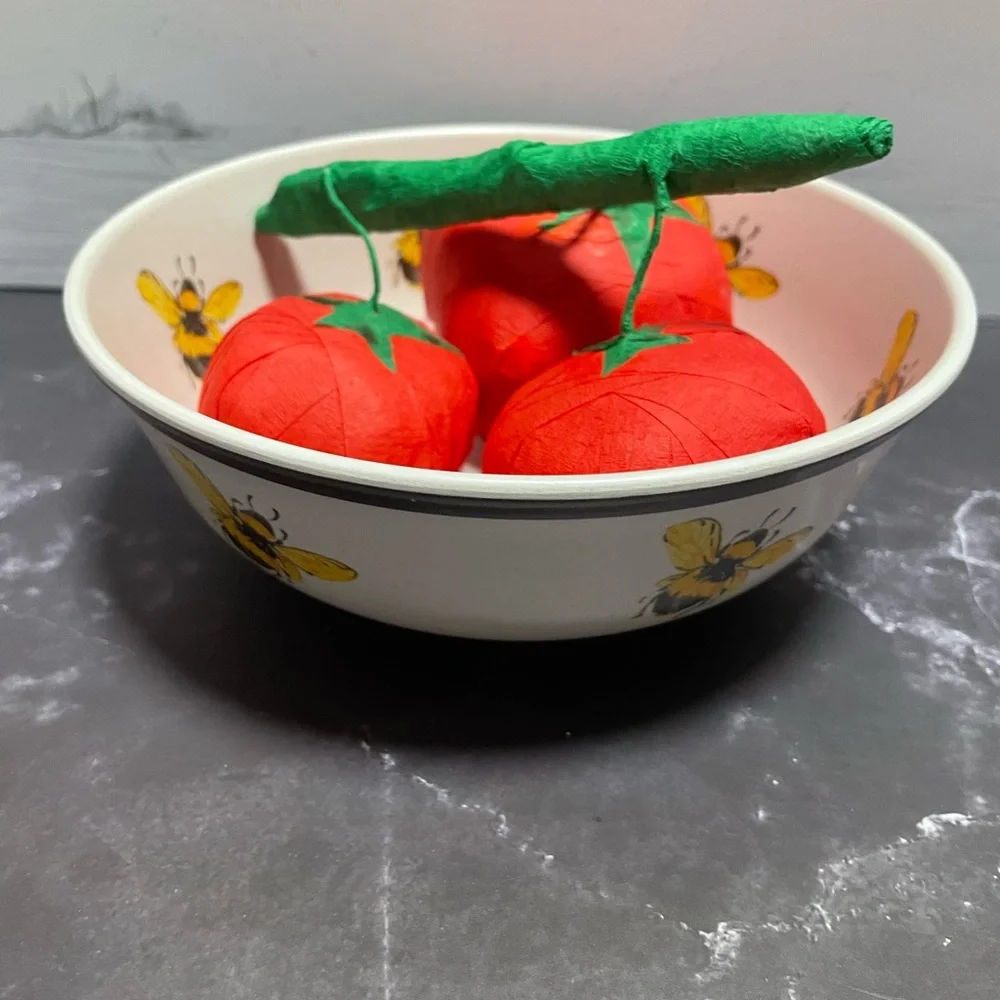 Surprise Ball Tomatoes On The Vine 🍅🍅🍅